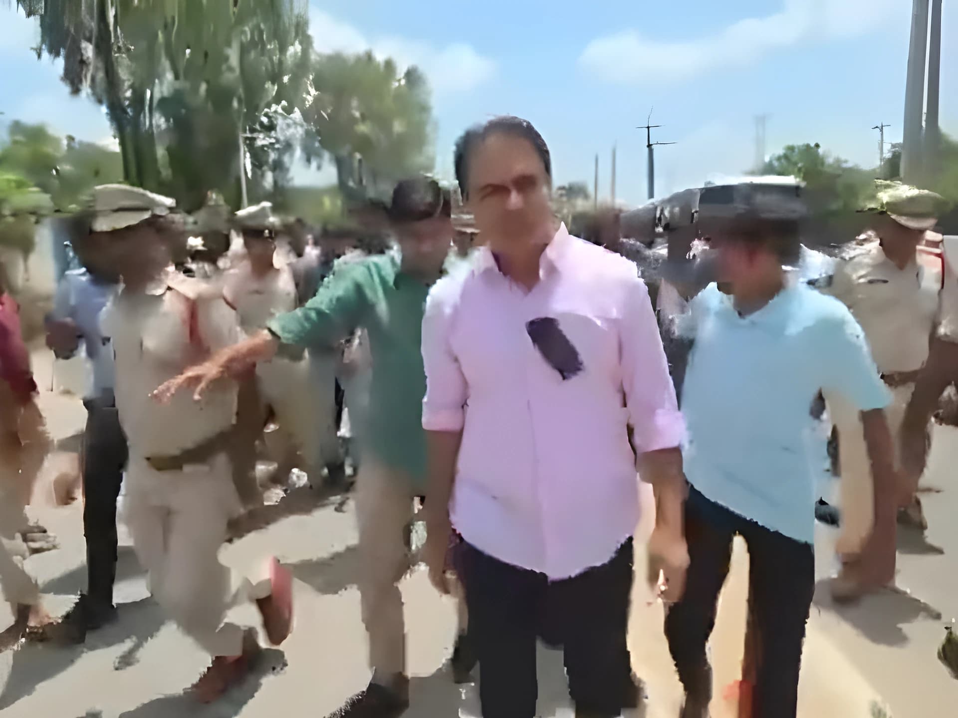 KTR, హరీశ్రావు అరెస్ట్!
