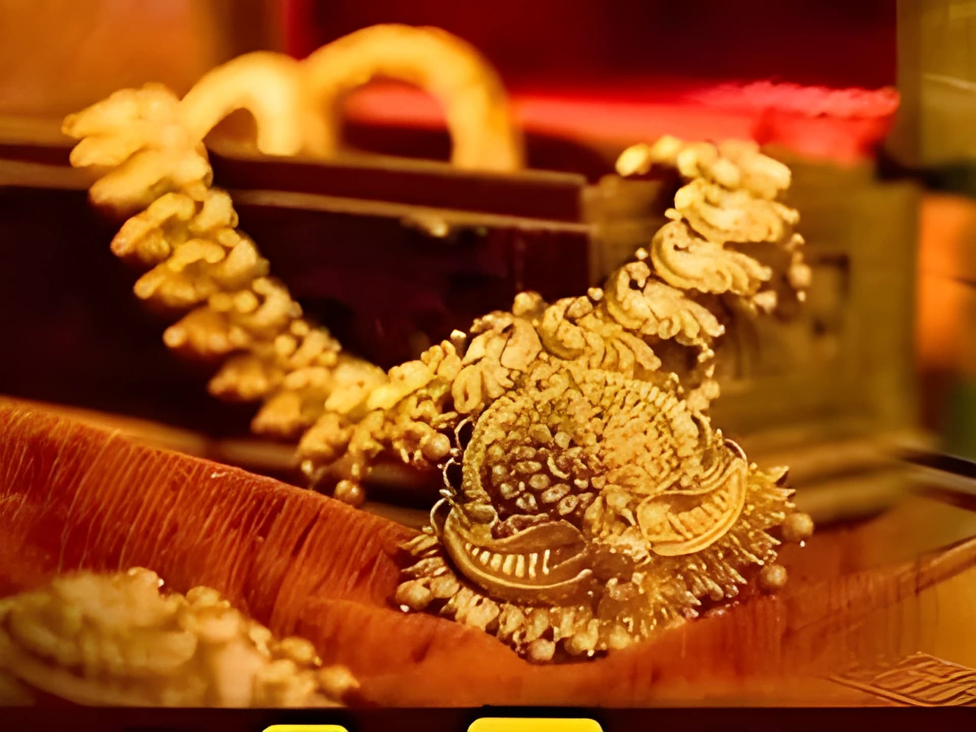 గోల్డ్ లవర్స్ కి గుడ్న్యూస్..
