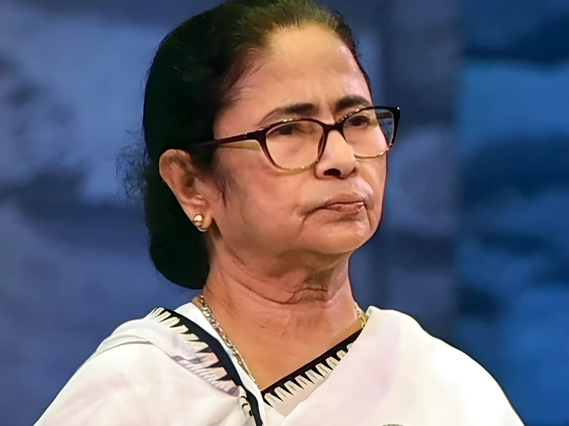 మమత వర్గానికి కొత్త పేరు.. ఫుట్బాల్ గుర్తు