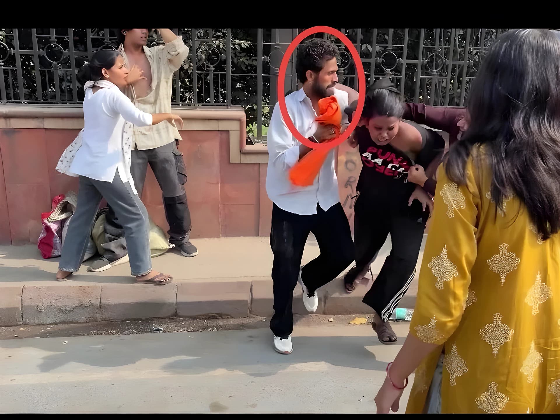 స్టూడెంట్స్పై RSS దాష్టీకం.. ఇదేనా ఫ్రెండ్లీ పోలీసింగ్?