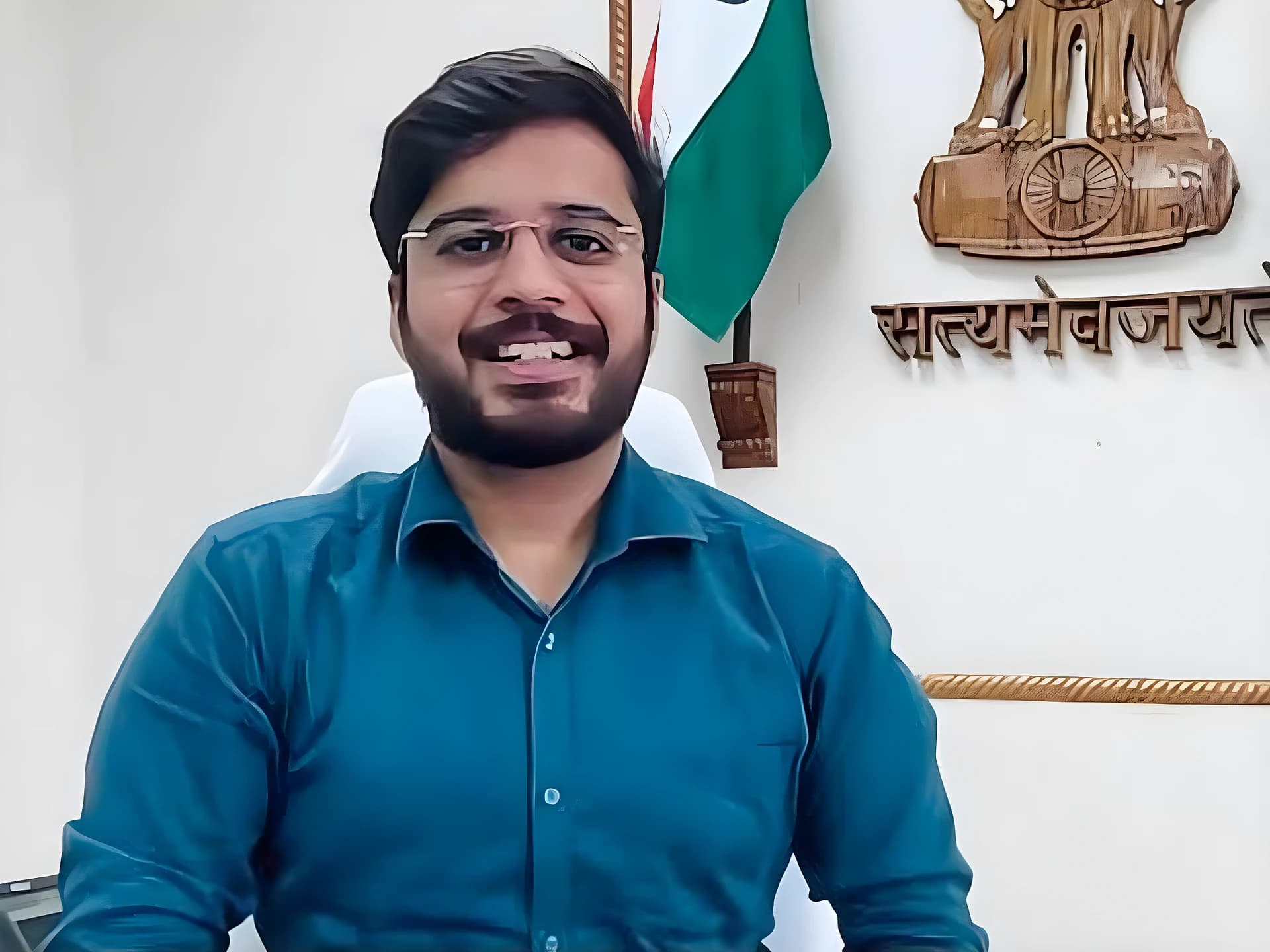 IAS వికాస్.. వీకెండ్స్ డుమ్మా!