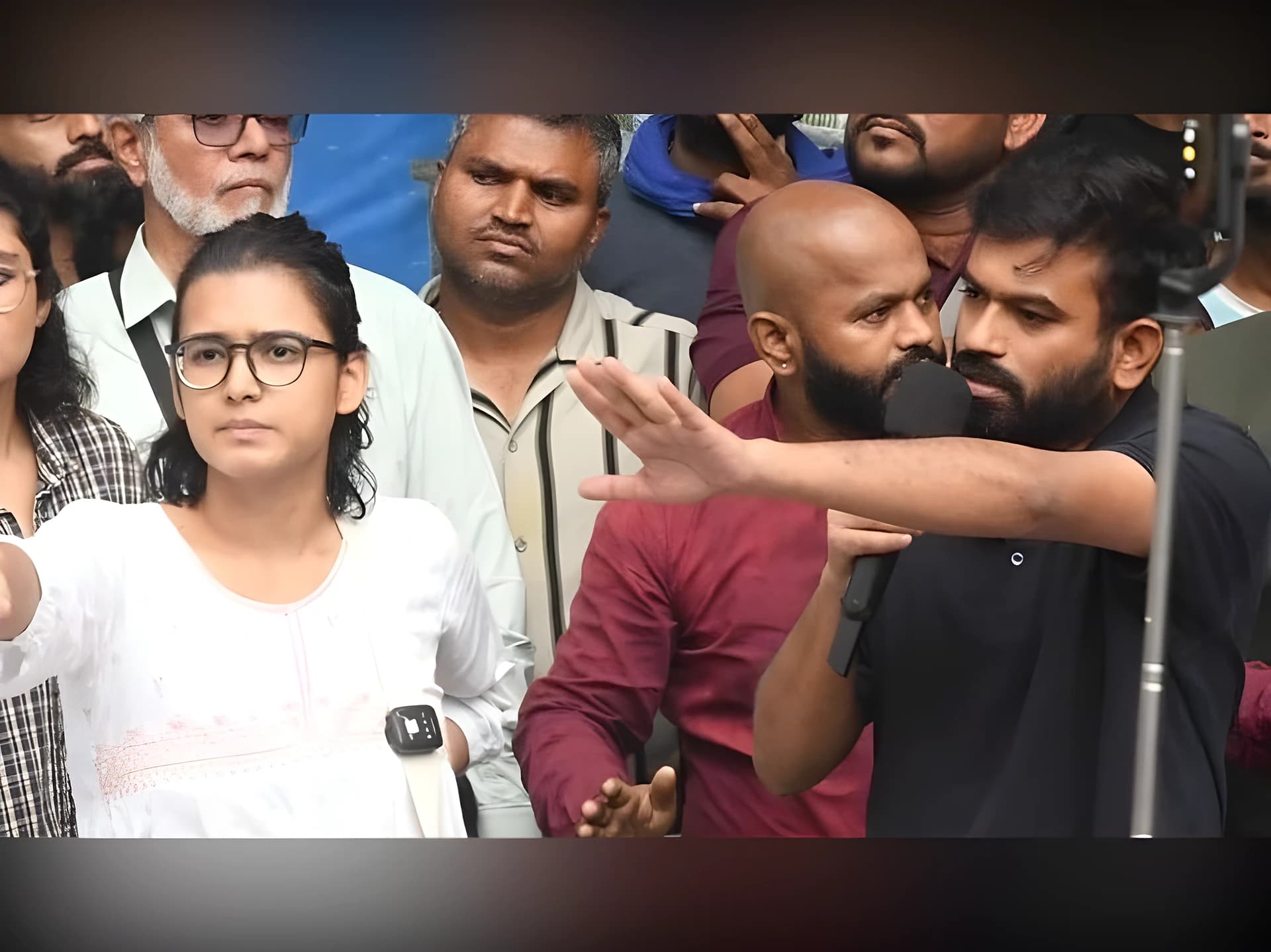 భారీ సెక్యూరిటీతో కోర్టుకు అభిజీత్ దీప్కే
