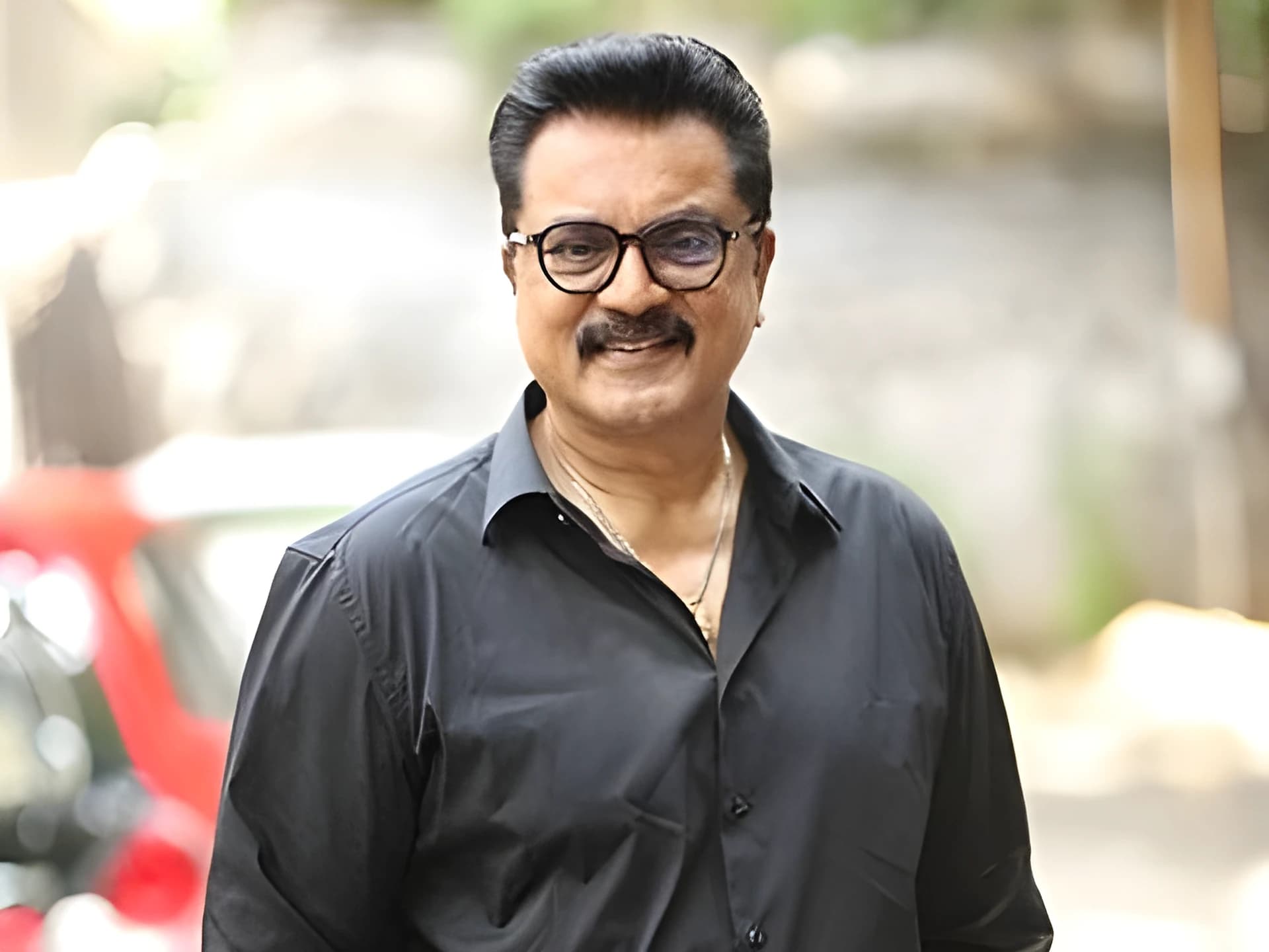 జనాన్ని కలవని CM విజయ్: శరత్కుమార్