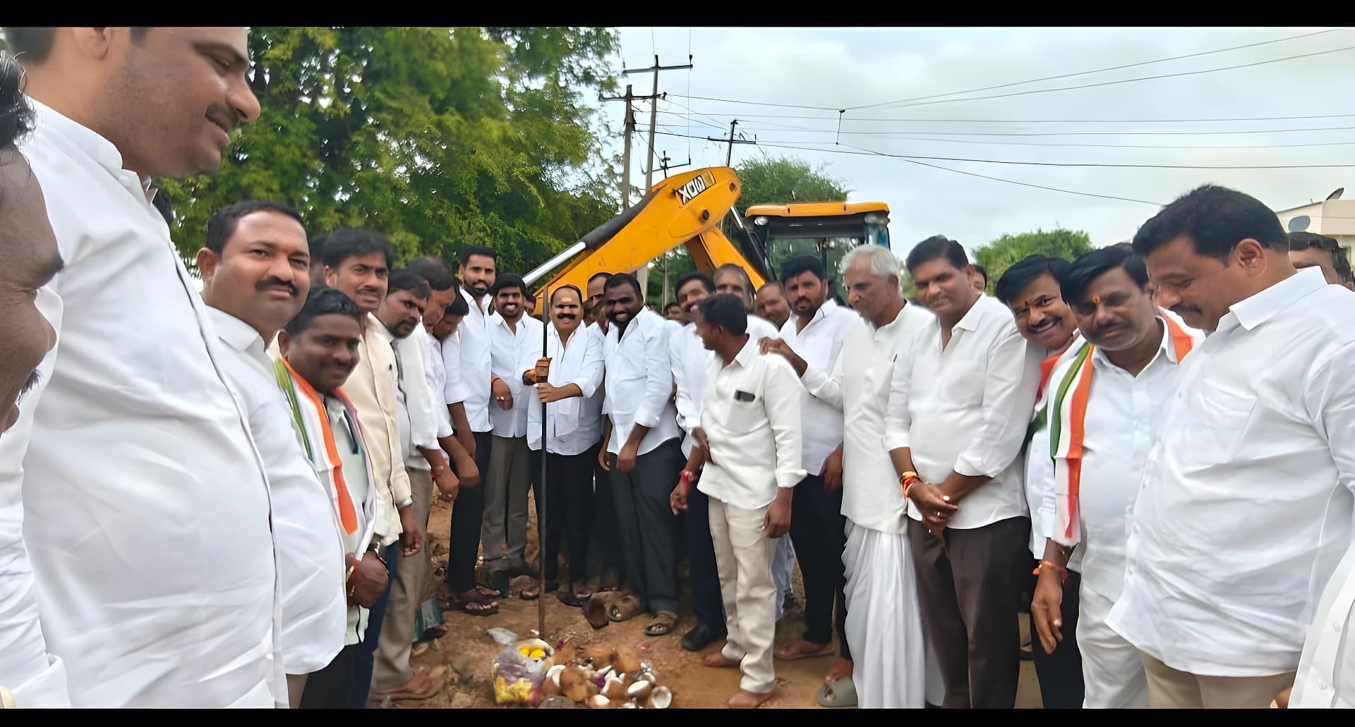 కాలువ పనులకు రూ.10 లక్షలు..