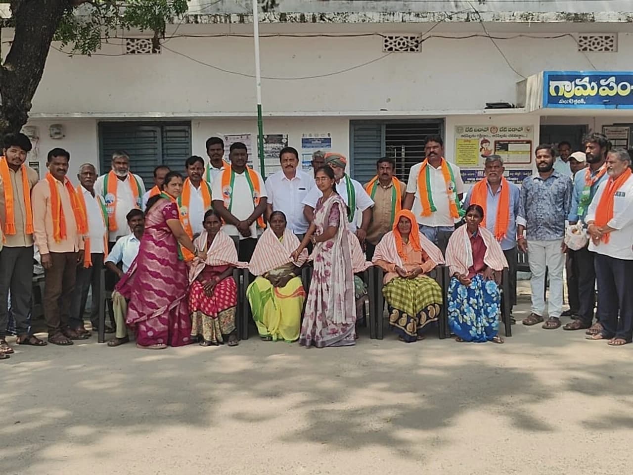 గాంధీ జయంతికి స్పెషల్ రెస్పెక్ట్