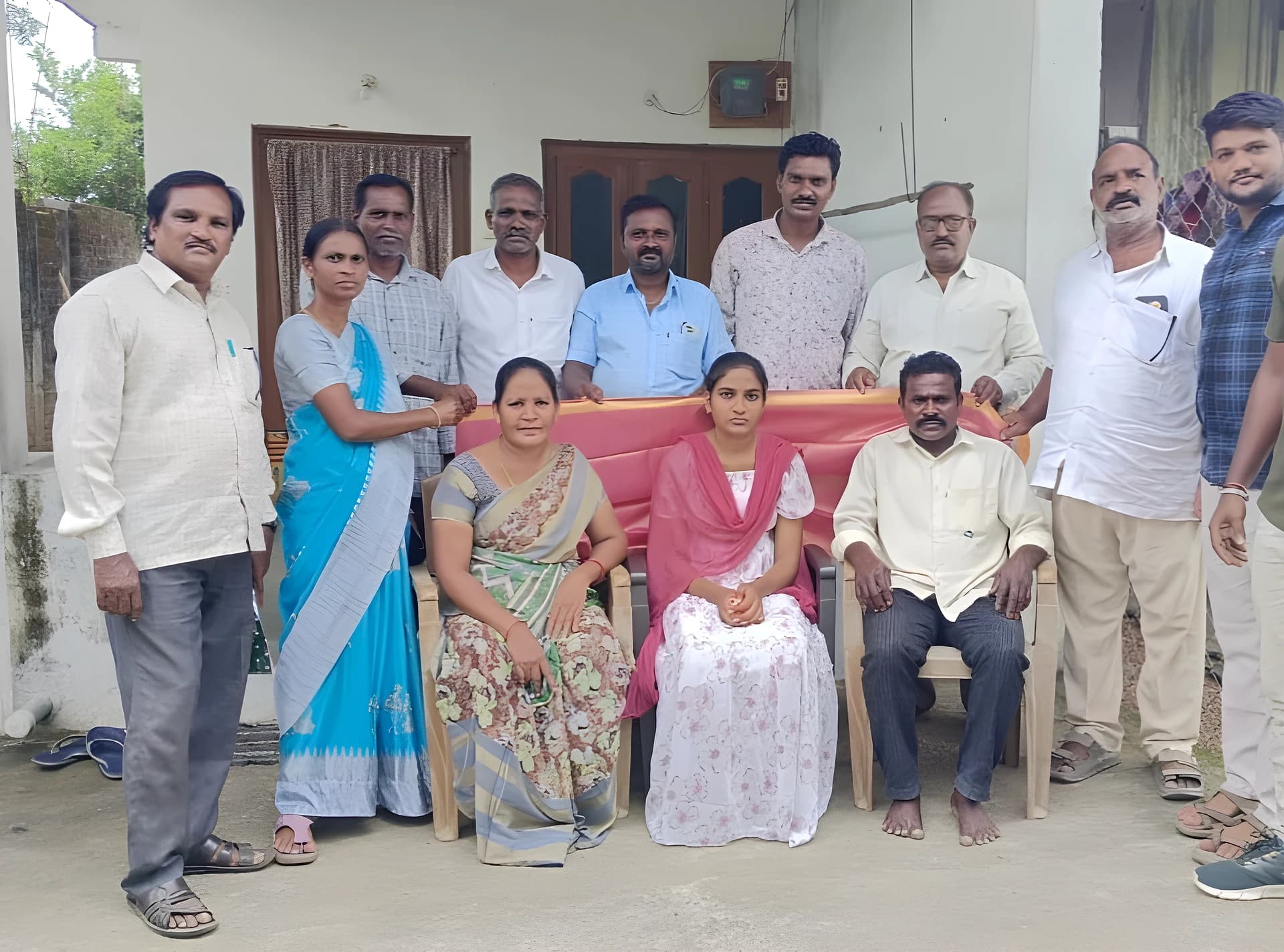 ఆర్థిక ఇబ్బందుల మధ్య అద్భుత ప్రతిభ
