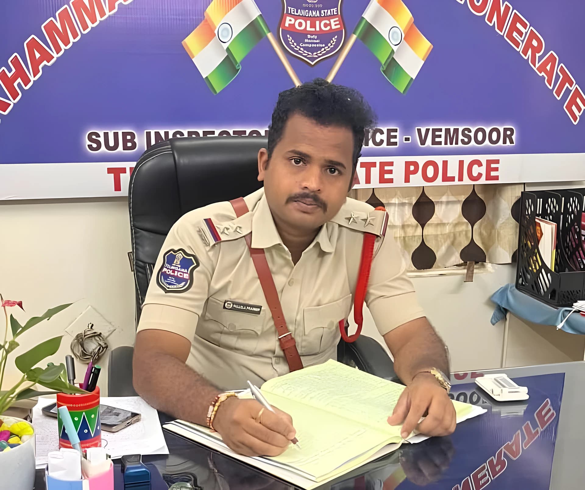 వేంసూరుకి కొత్త ఎస్ఐ ప్రదీప్.. కవిత ఖమ్మం వీఆర్కు షిఫ్ట్!