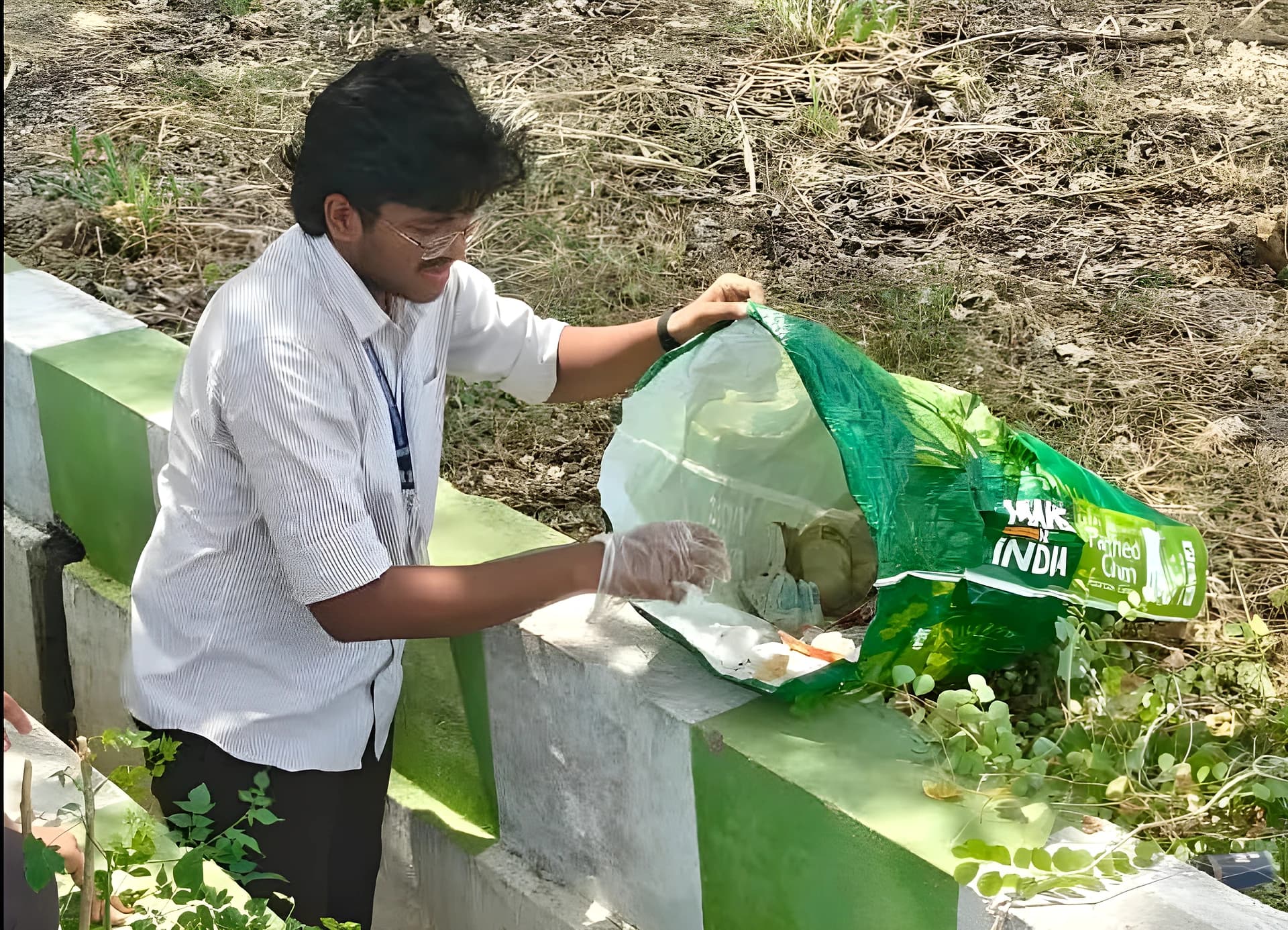ప్లాస్టిక్ వేటలో NSS..! 150 మంది వాలంటీర్ల స్పందన