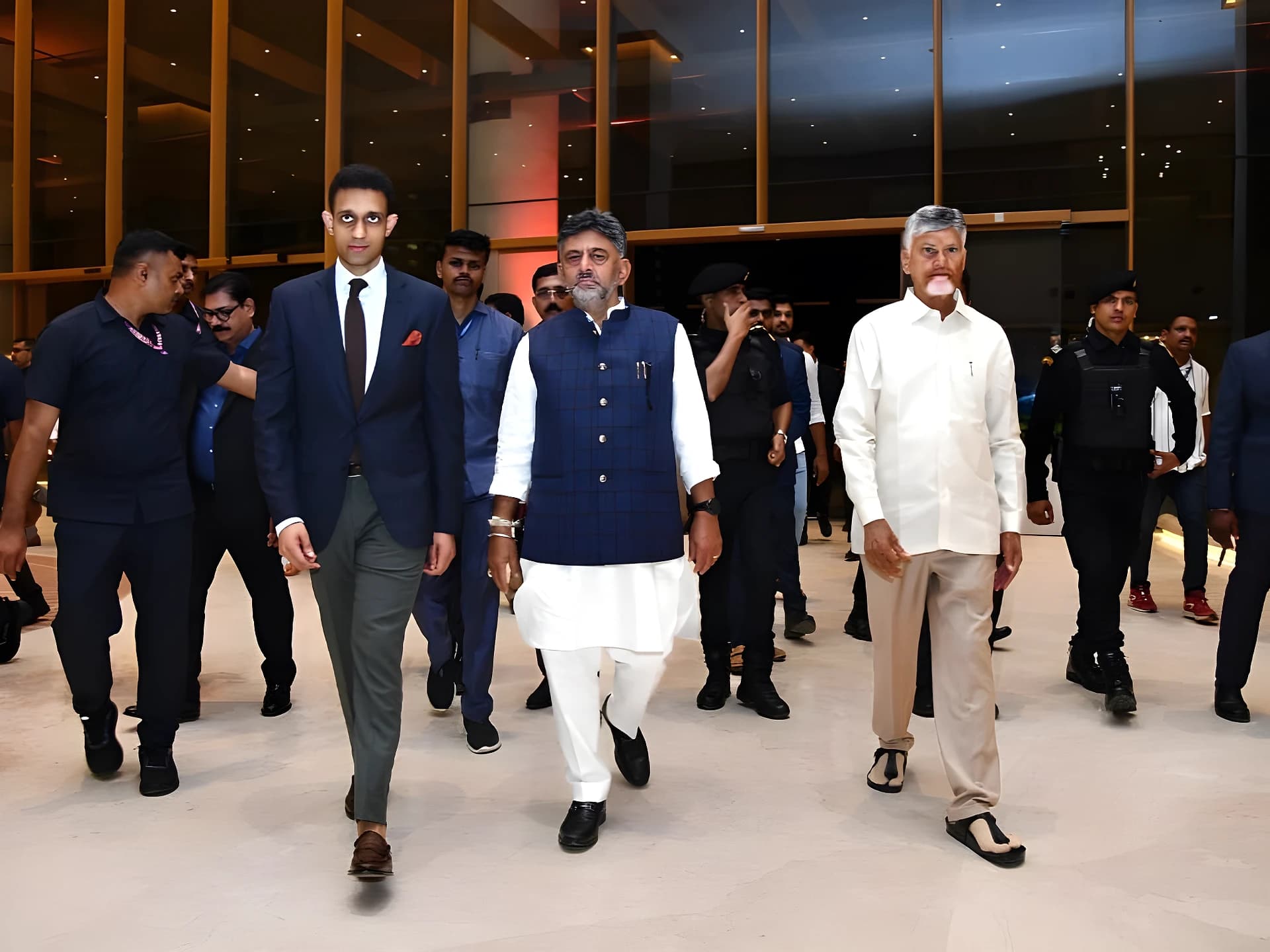 గ్రీన్ గ్రోత్ వైపు వెళ్లాలన్న చంద్రబాబు
