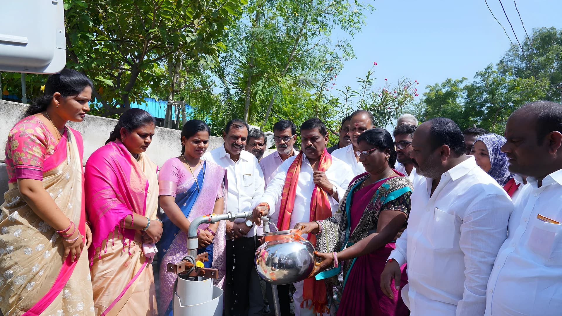 రూ.2.70 కోట్లతో సీసీ రోడ్లు, డ్రైనేజీ పనులకు శంకుస్థాపన