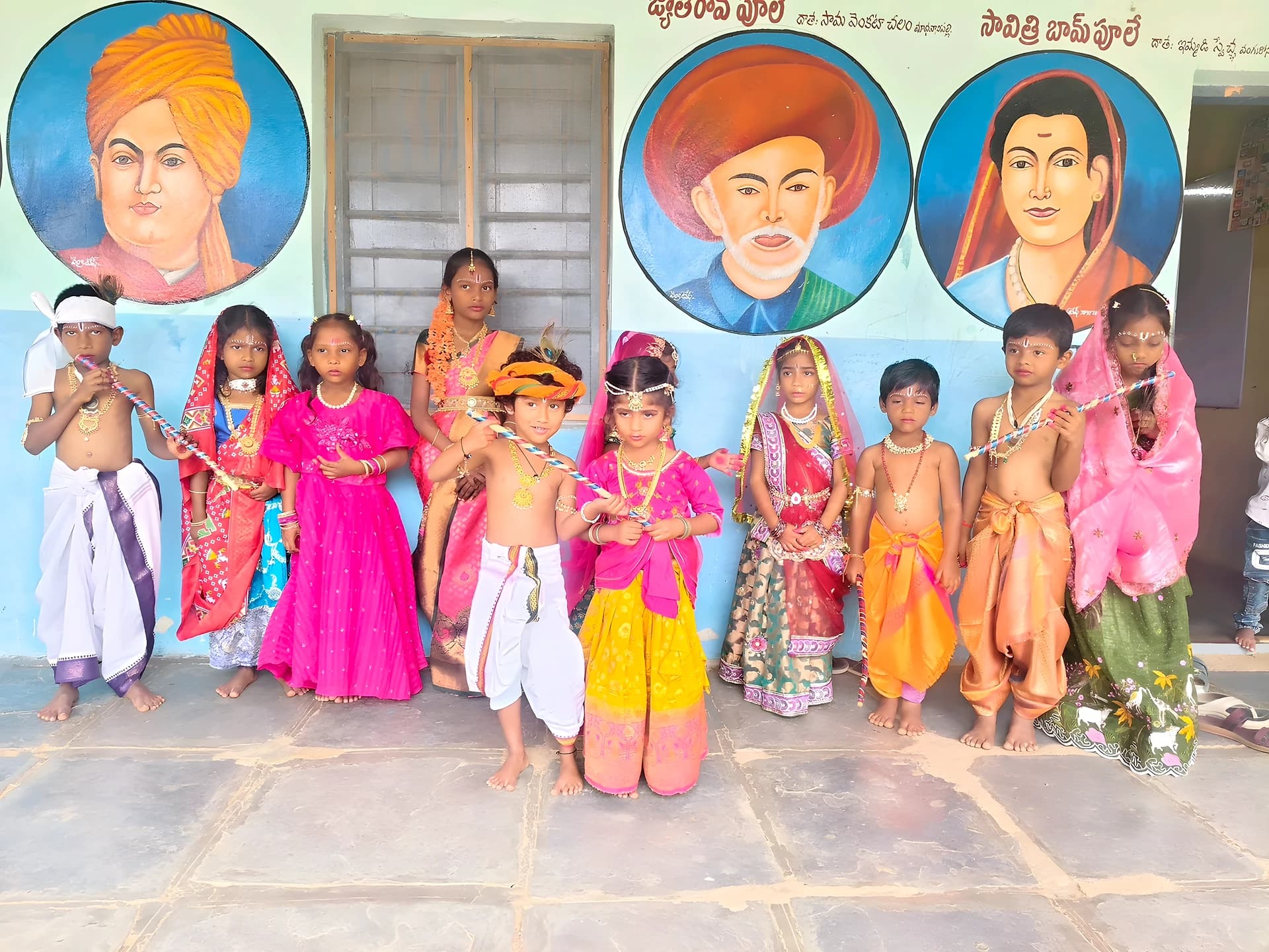 అమ్రాబాద్ స్కూల్లో కృష్ణాష్టమి సందడి..
