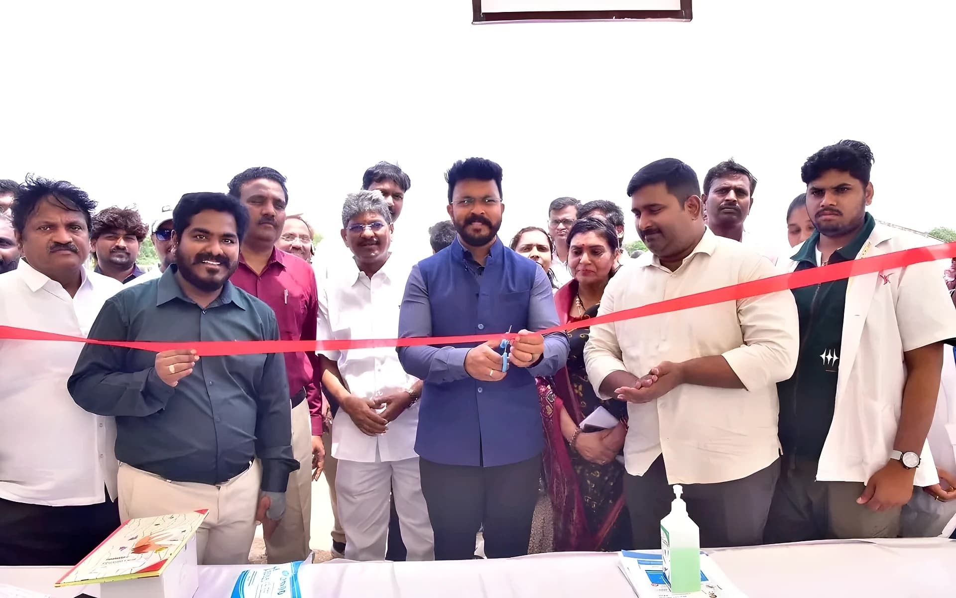 ఉద్యోగులు ఆరోగ్యంగా ఉంటేనే మెరుగైన సేవలు: కలెక్టర్