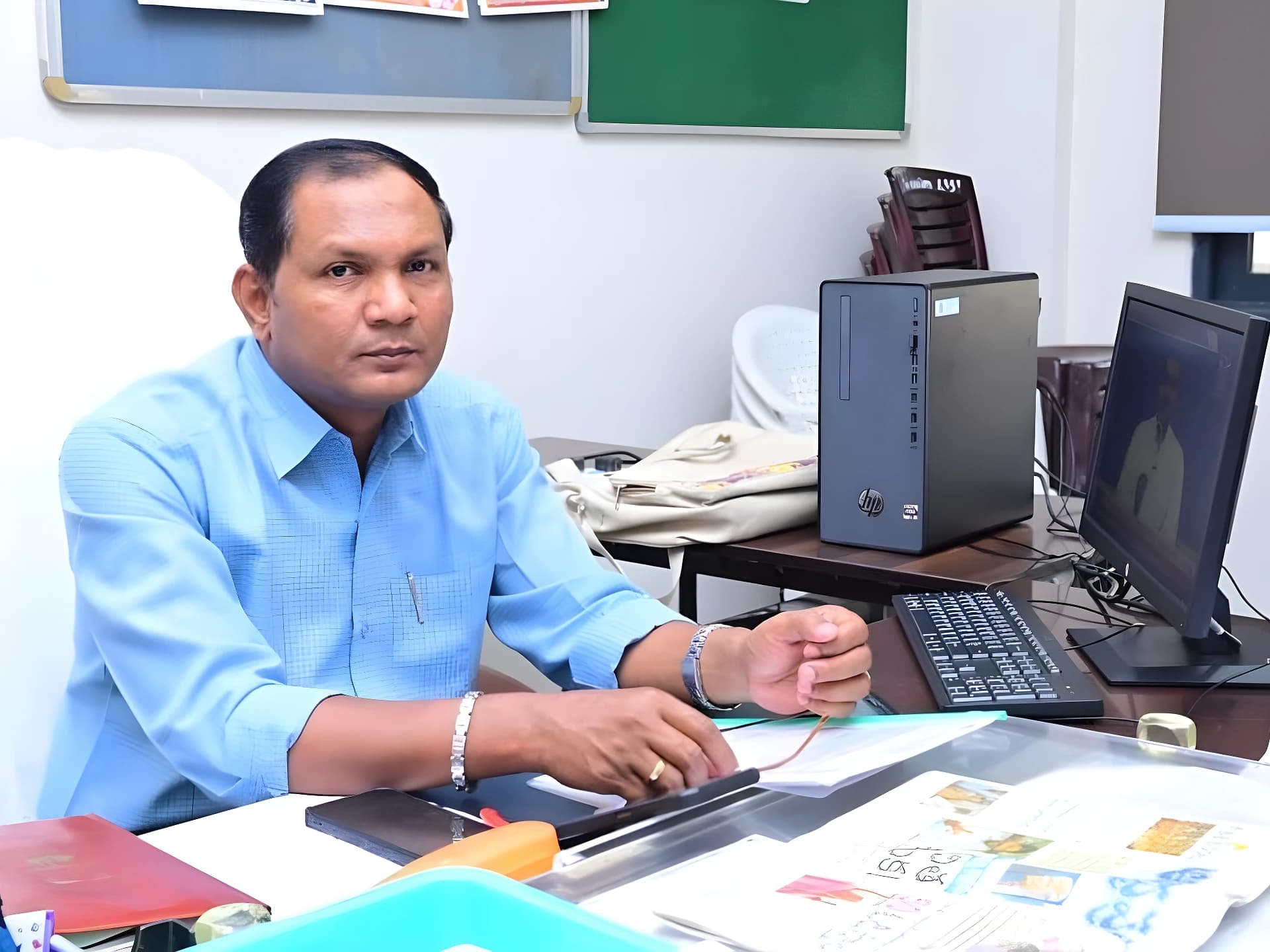 70 మంది ఉత్తమ ఉపాధ్యాయులకు ఘన సన్మానం