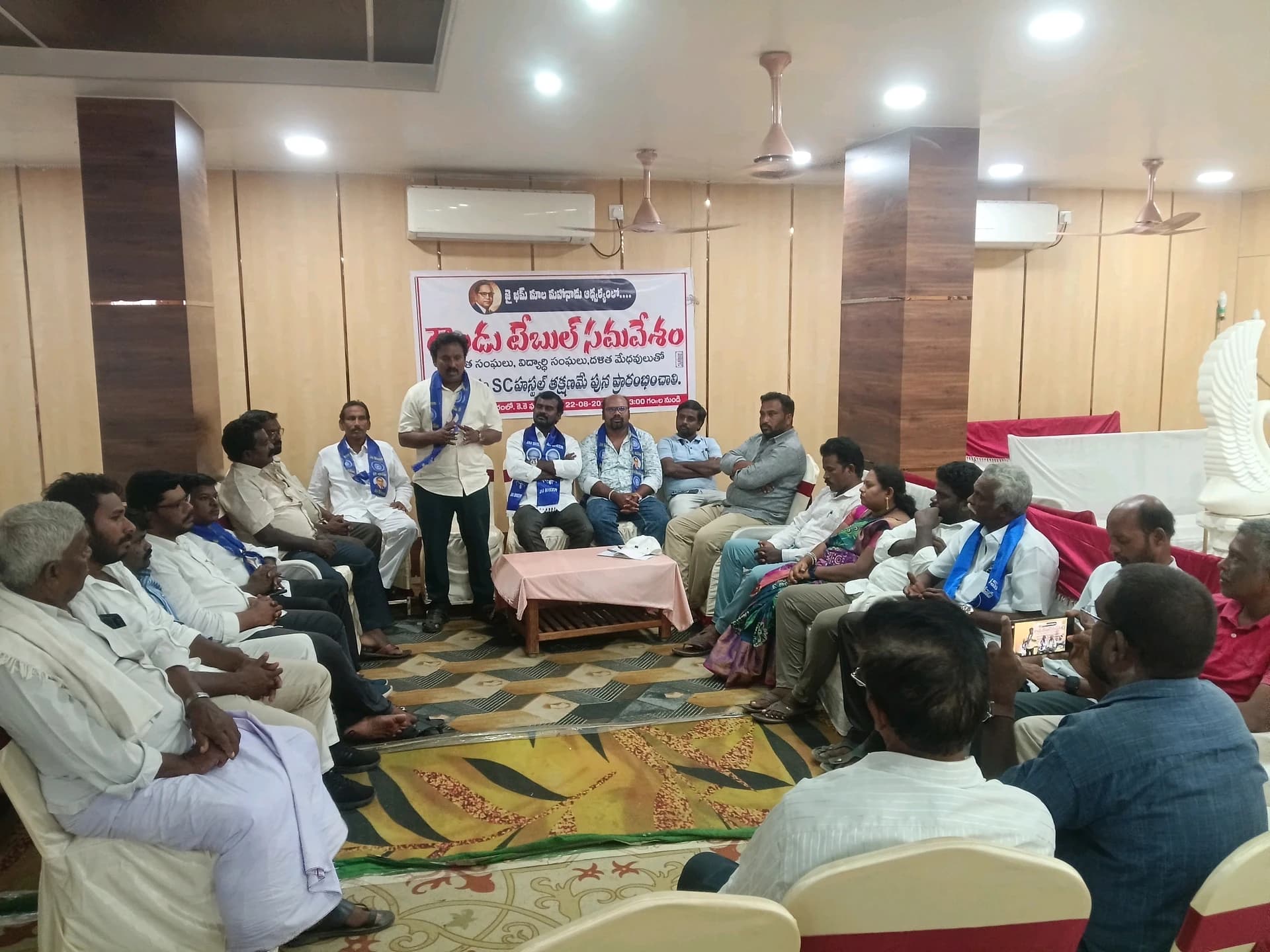 శంకవరం ఎస్సీ హాస్టల్ వెంటనే తెరవాలి... లేదంటే...