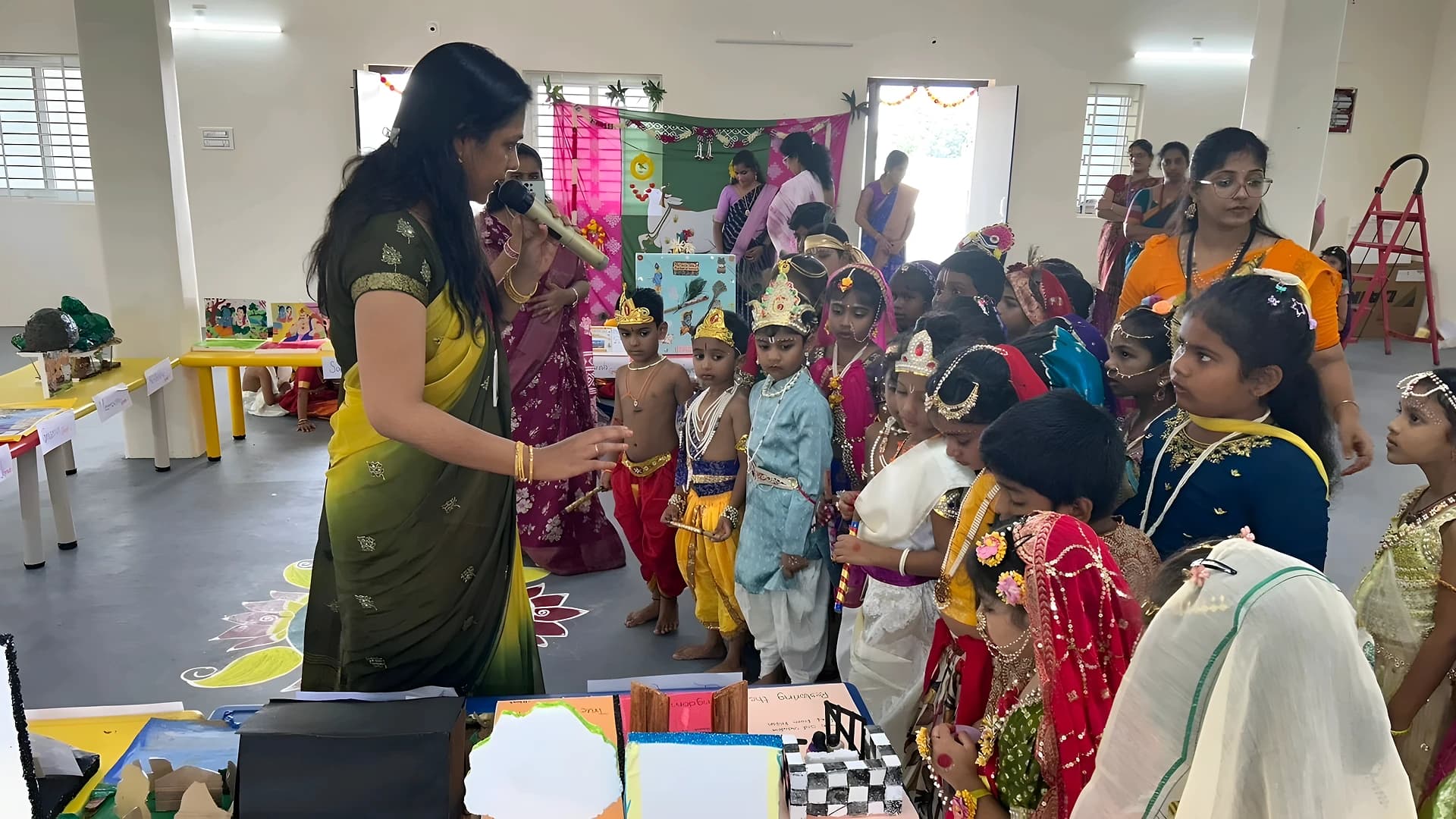 ఆపిల్ స్కూల్లో ఘనంగా జన్మాష్టమి వేడుకలు..!