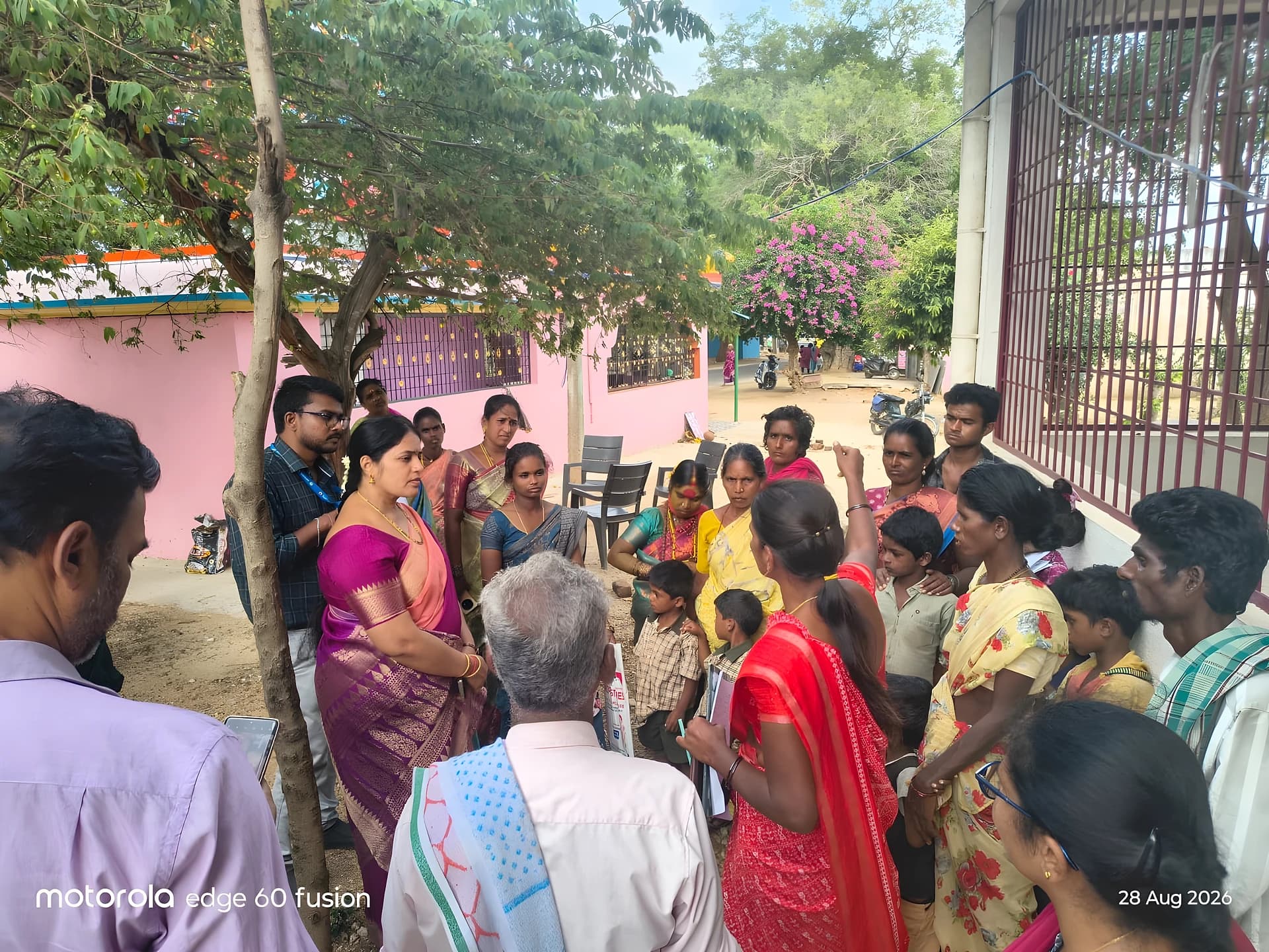 అత్యంత నిరుపేద కుటుంబాలను గుర్తించి ఆదుకోవాలి