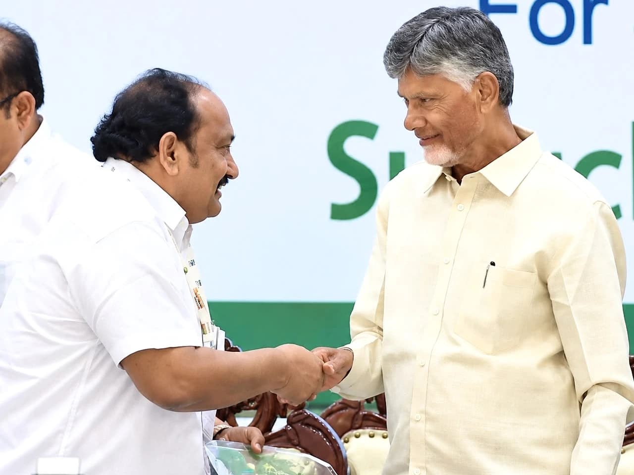 స్వచ్ఛ ఆంధ్ర అవార్డు.. పలమనేరు మున్సిపాలిటీకి గుర్తింపు!