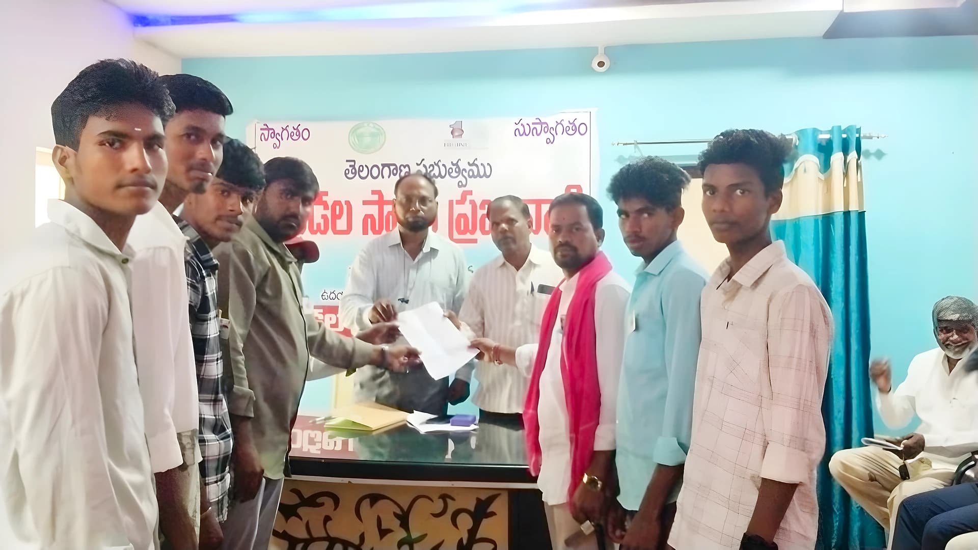 school కూల్చారు.. పిల్లలెక్కడ చదవాలె?