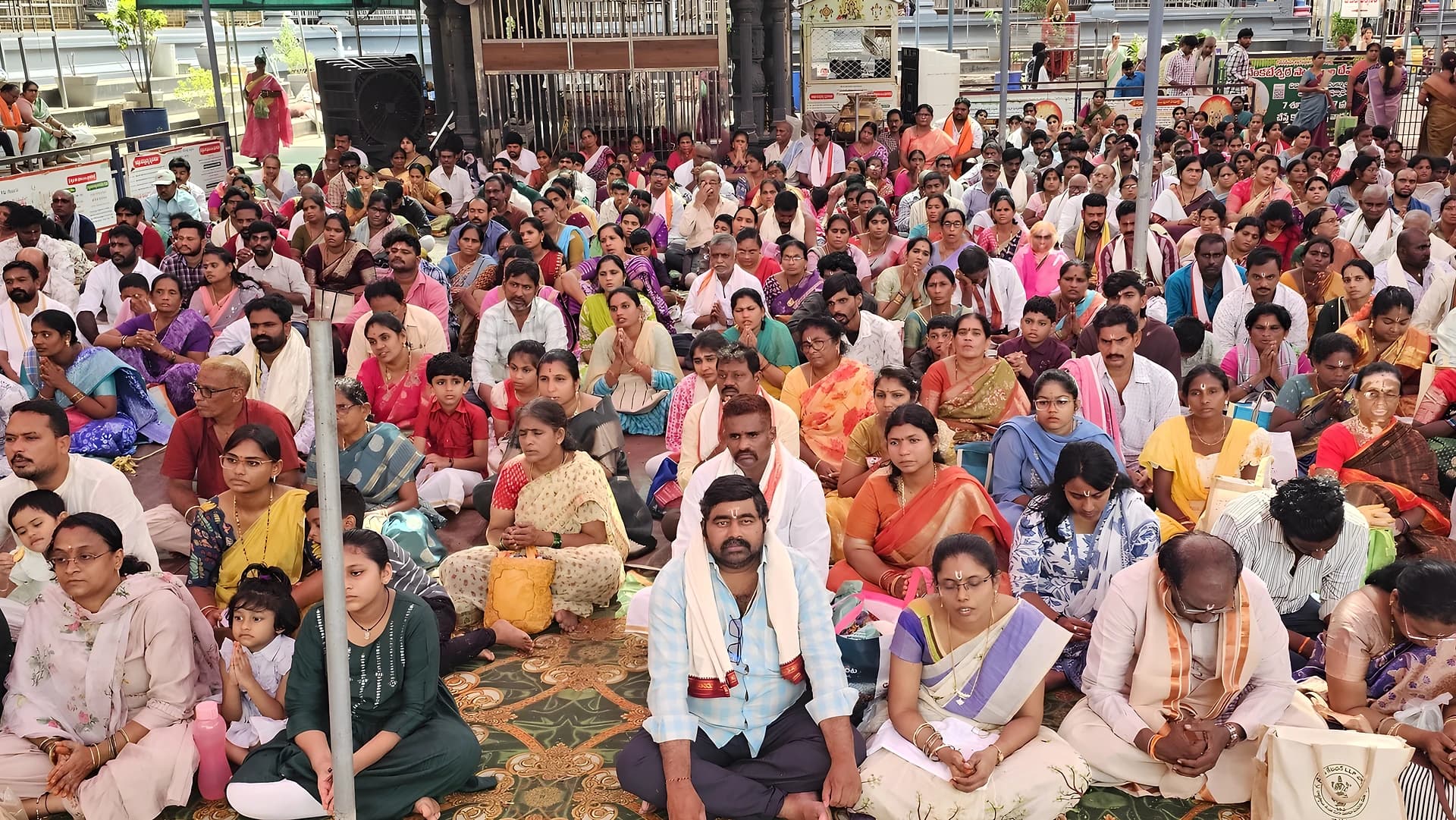 వాడపల్లిలో అష్టోత్తర పూజలకు పోటెత్తిన భక్తులు