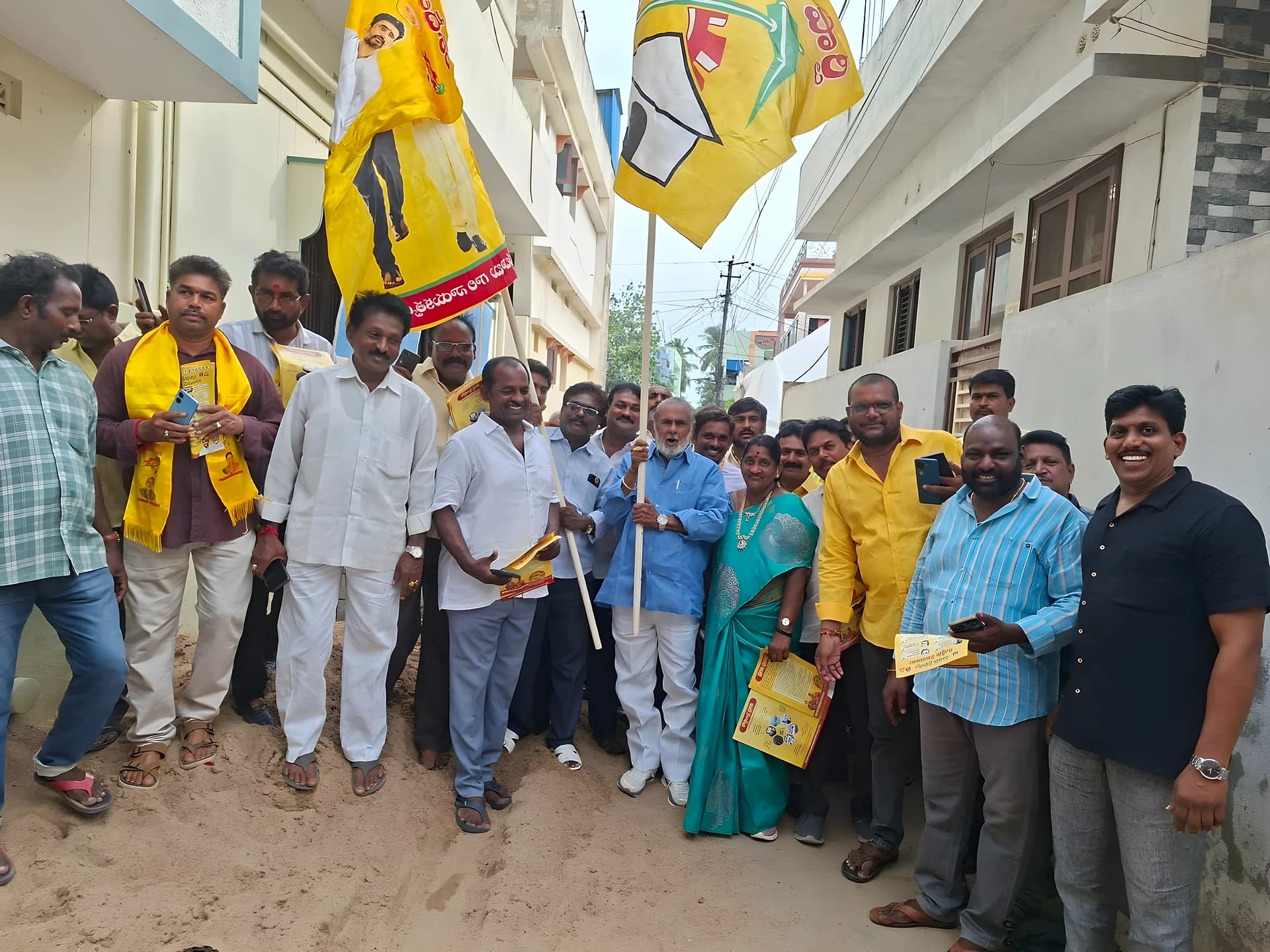 అర్హులందరికీ పింఛన్లు అందిస్తాం