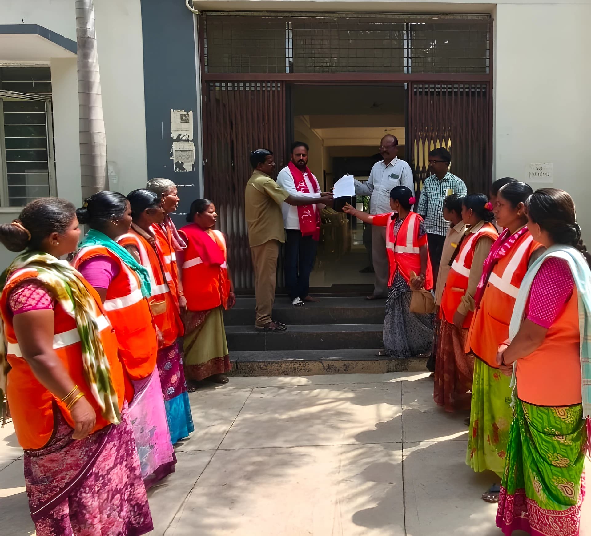 మున్సిపల్ కార్మికులకు సెలవుల జీవో సీఐటీయూ పోరాట ఫలితమే