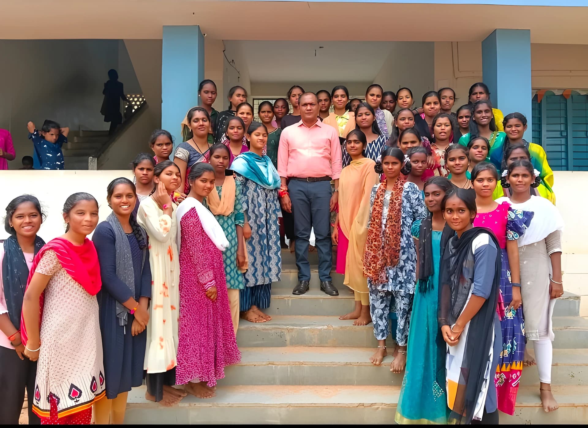 KGBV విద్యార్థుల రాఖీ వేడుకలు