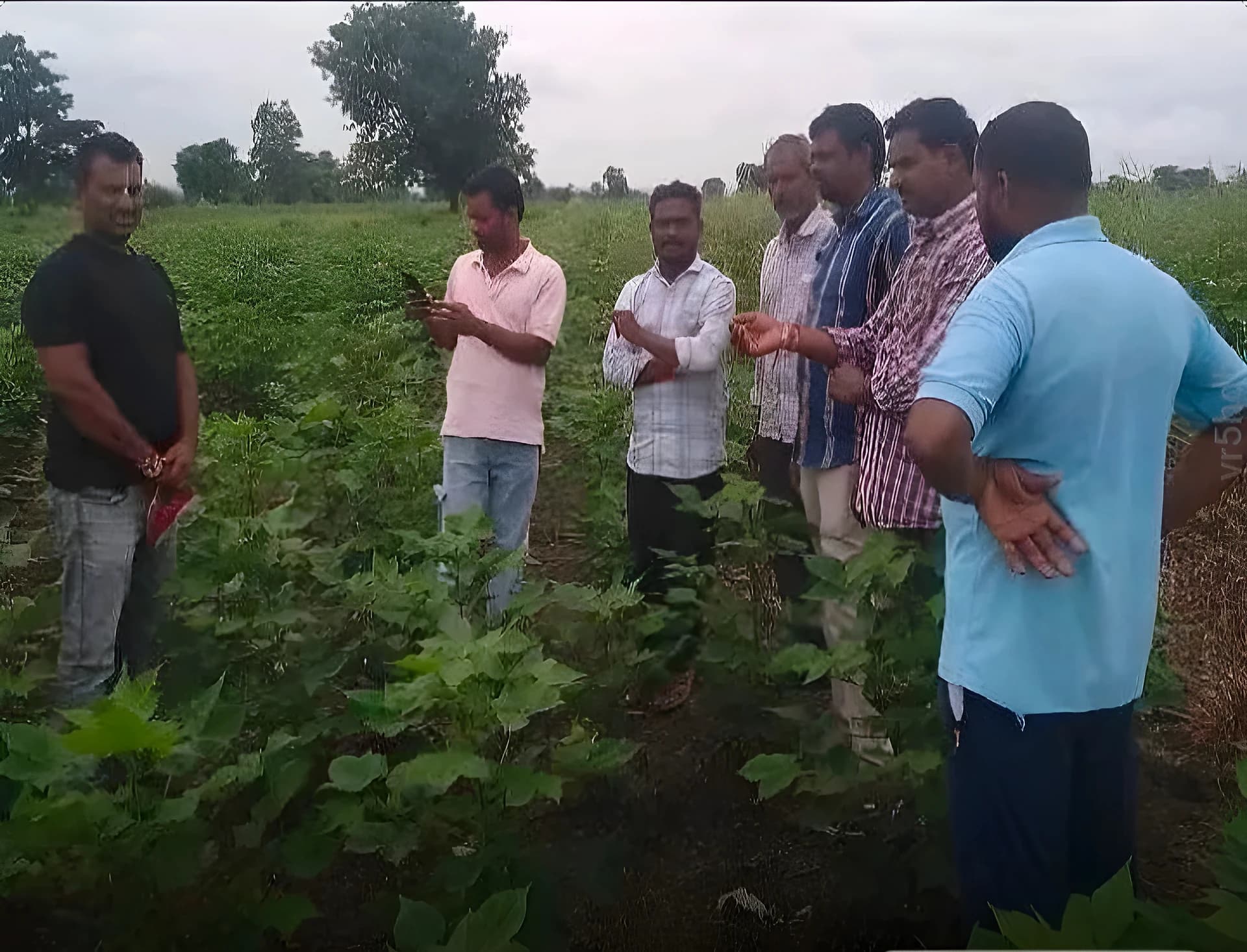 దేగామ గ్రామం లో పంటల డిజిటల్ సర్వే