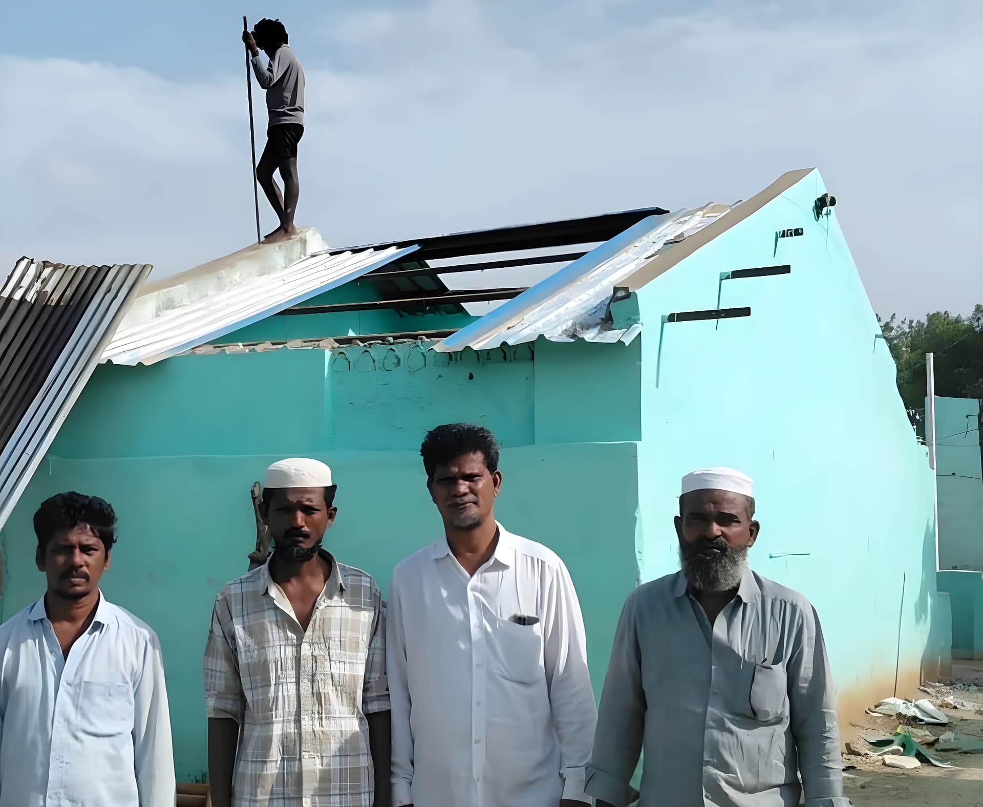 ప్యాకేజీ ఇచ్చాకే గ్రామాలు ఖాళీ చేయించాలి: MPJ