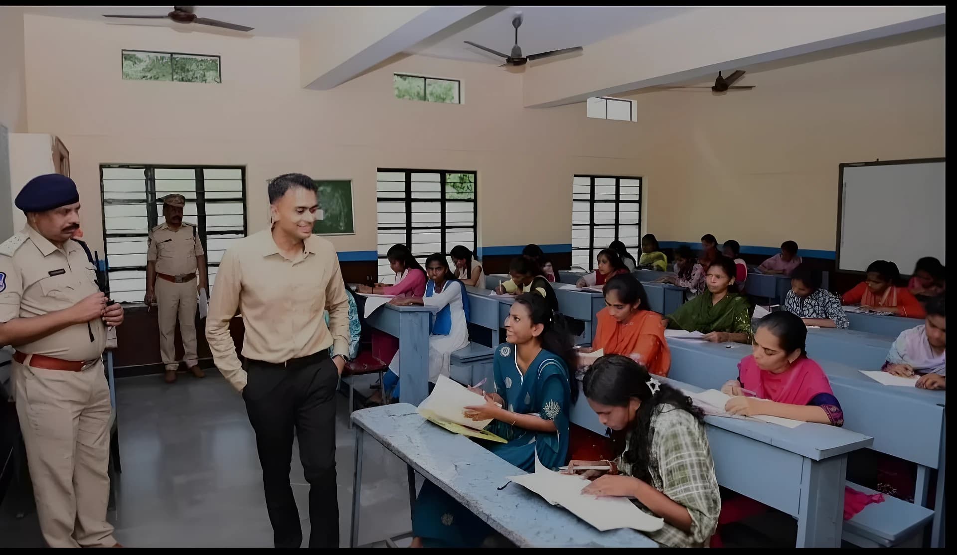SI, కానిస్టేబుల్ ఫ్రీ కోచింగ్