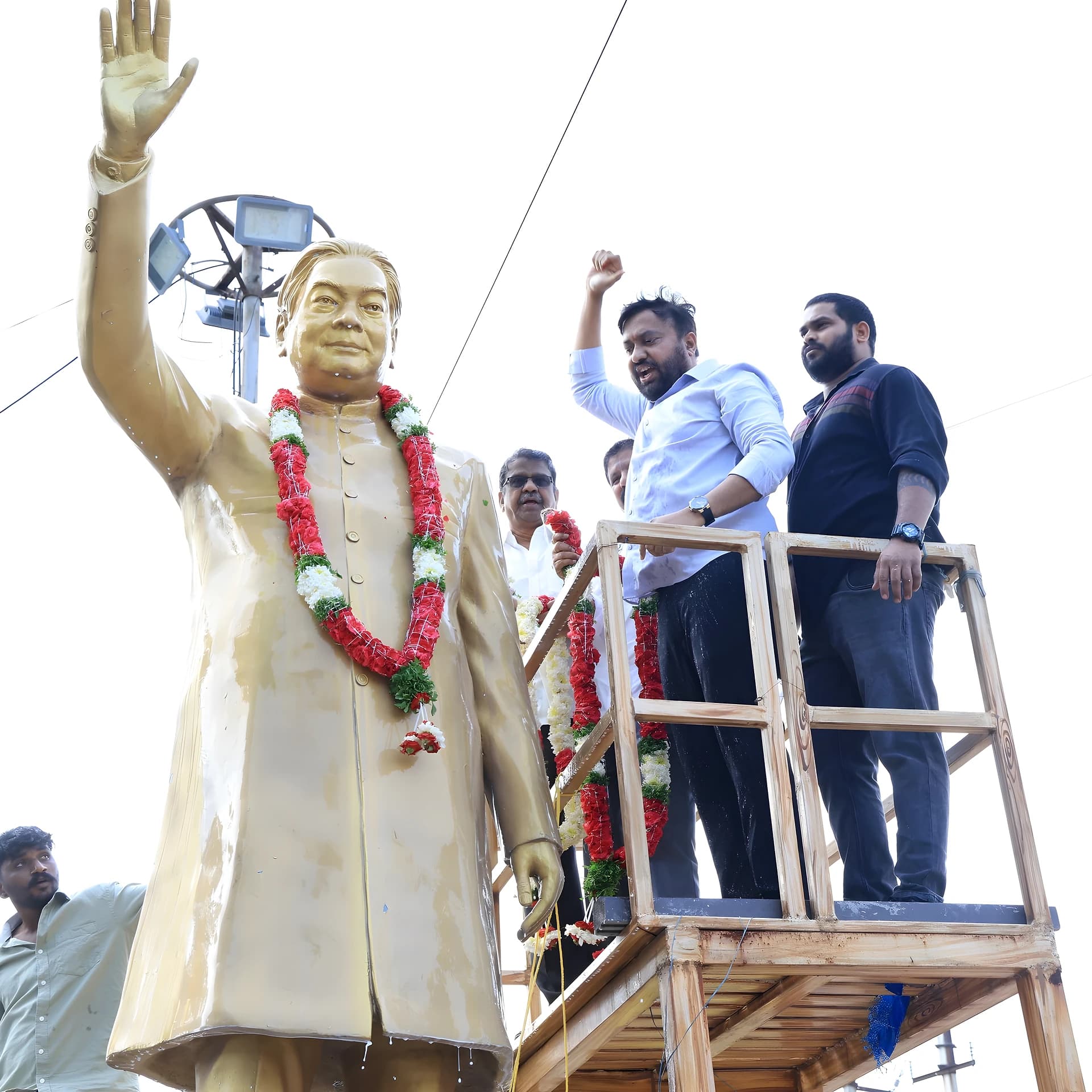 మంచిర్యాలలో కాకా వెంకటస్వామి విగ్రహావిష్కరణ