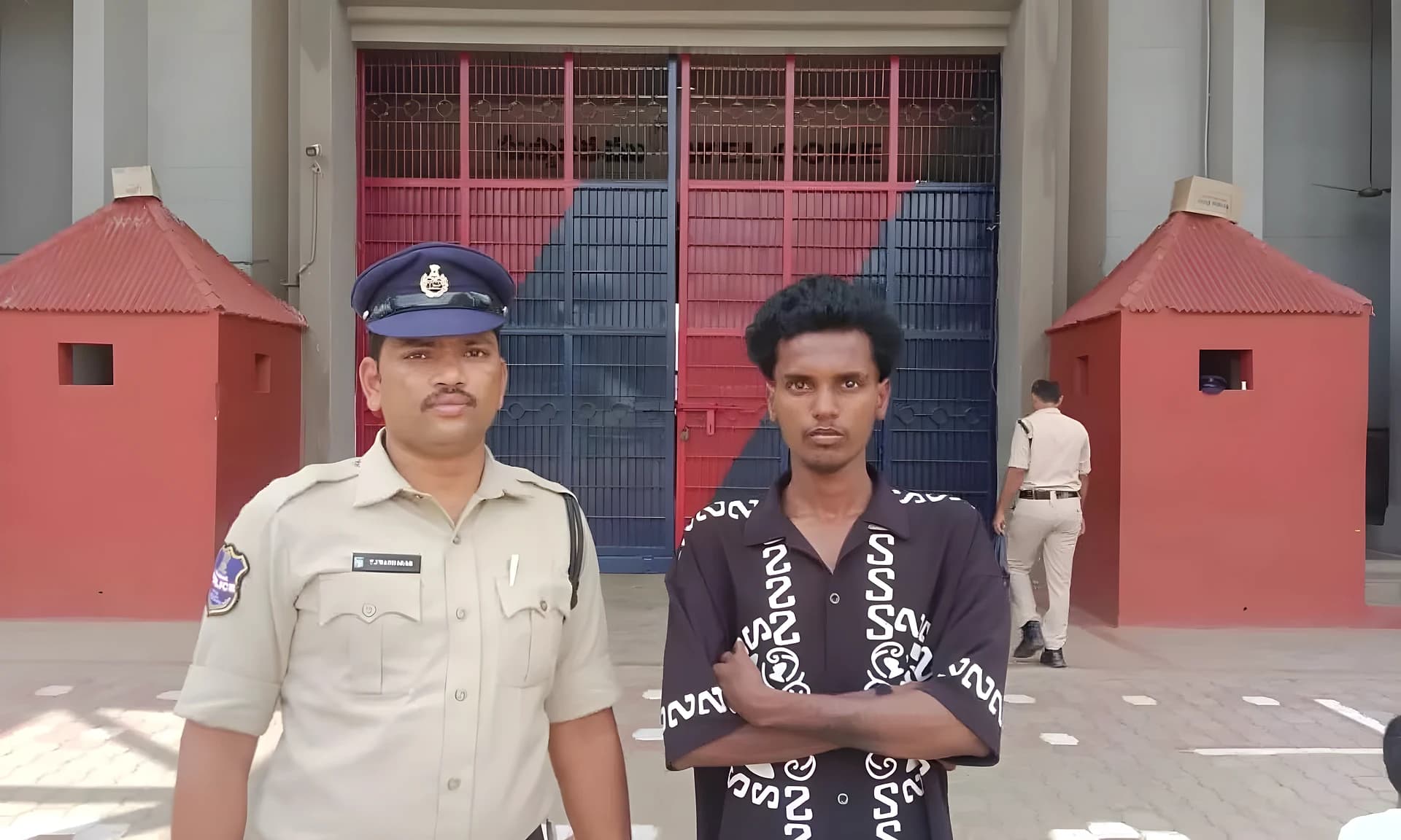 కాలేజీ దగ్గర న్యూసెన్స్.. యువకుడికి 8 రోజుల జైలు