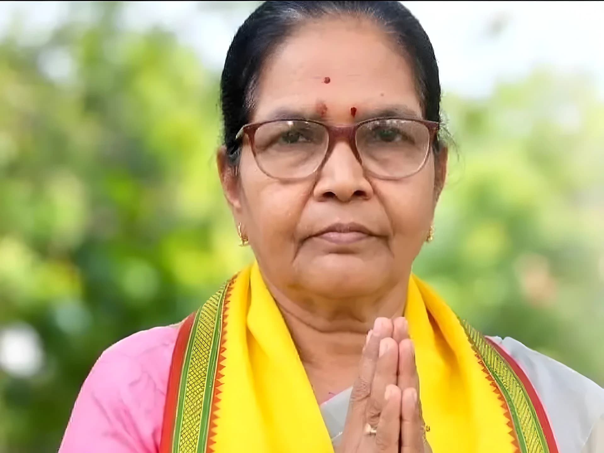 గుత్తి మున్సిపల్ పీఠం టీడీపీకి ఏకగ్రీవం