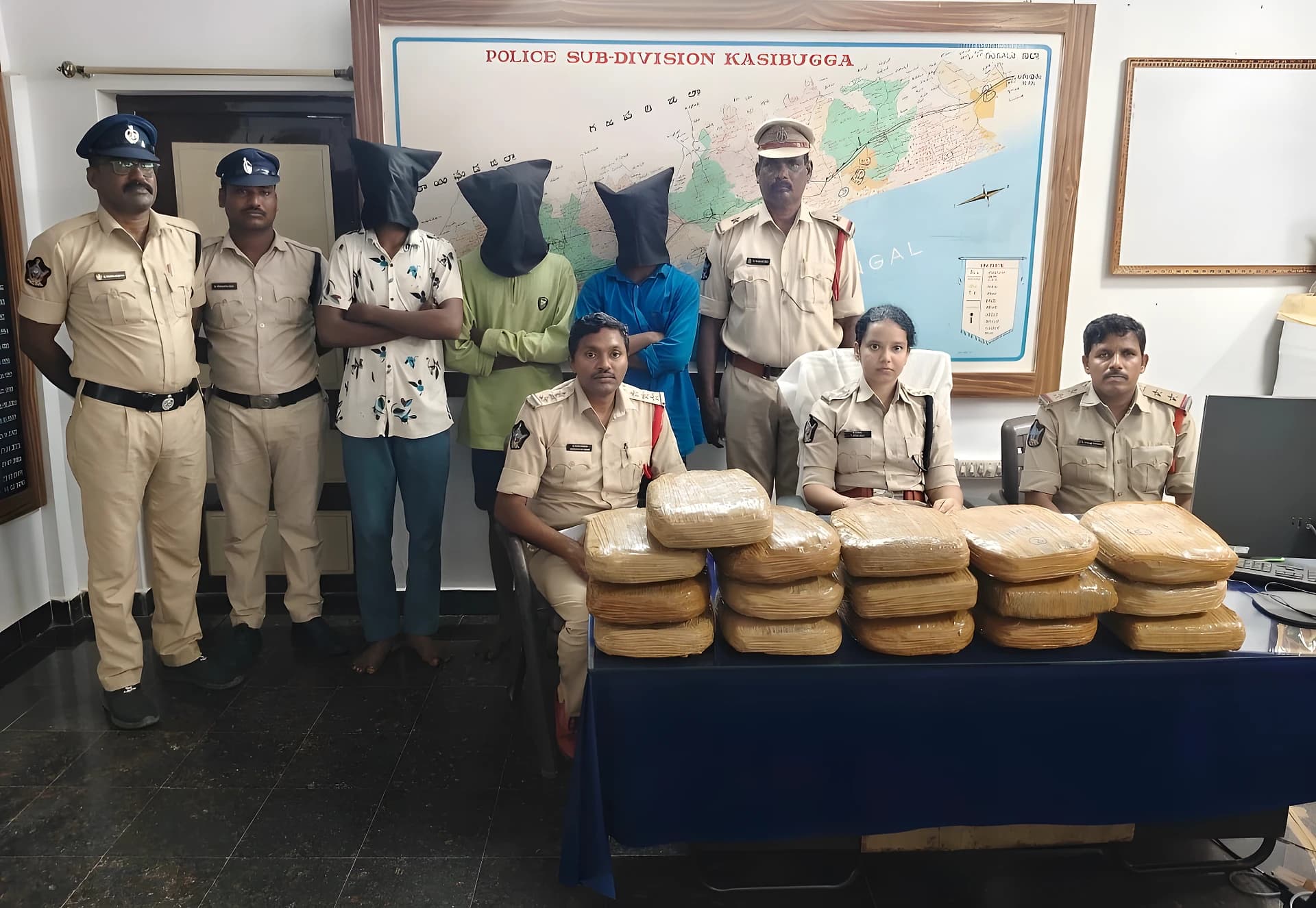 తమిళనాడుకు తరలిస్తున్న గంజాయి పట్టివేత