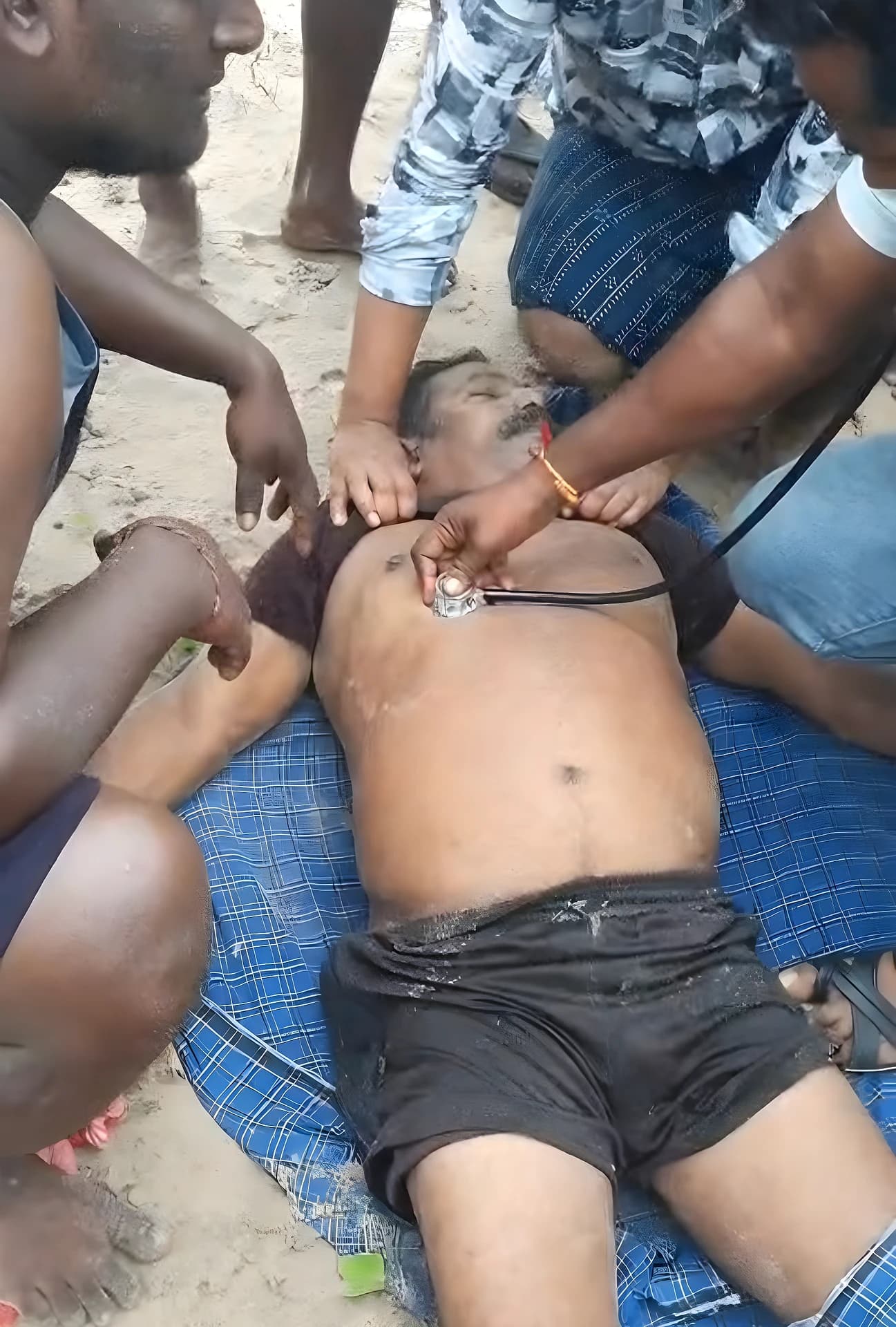 చేపల వేట విషాదం.. మత్స్యకారుడు మృతి
