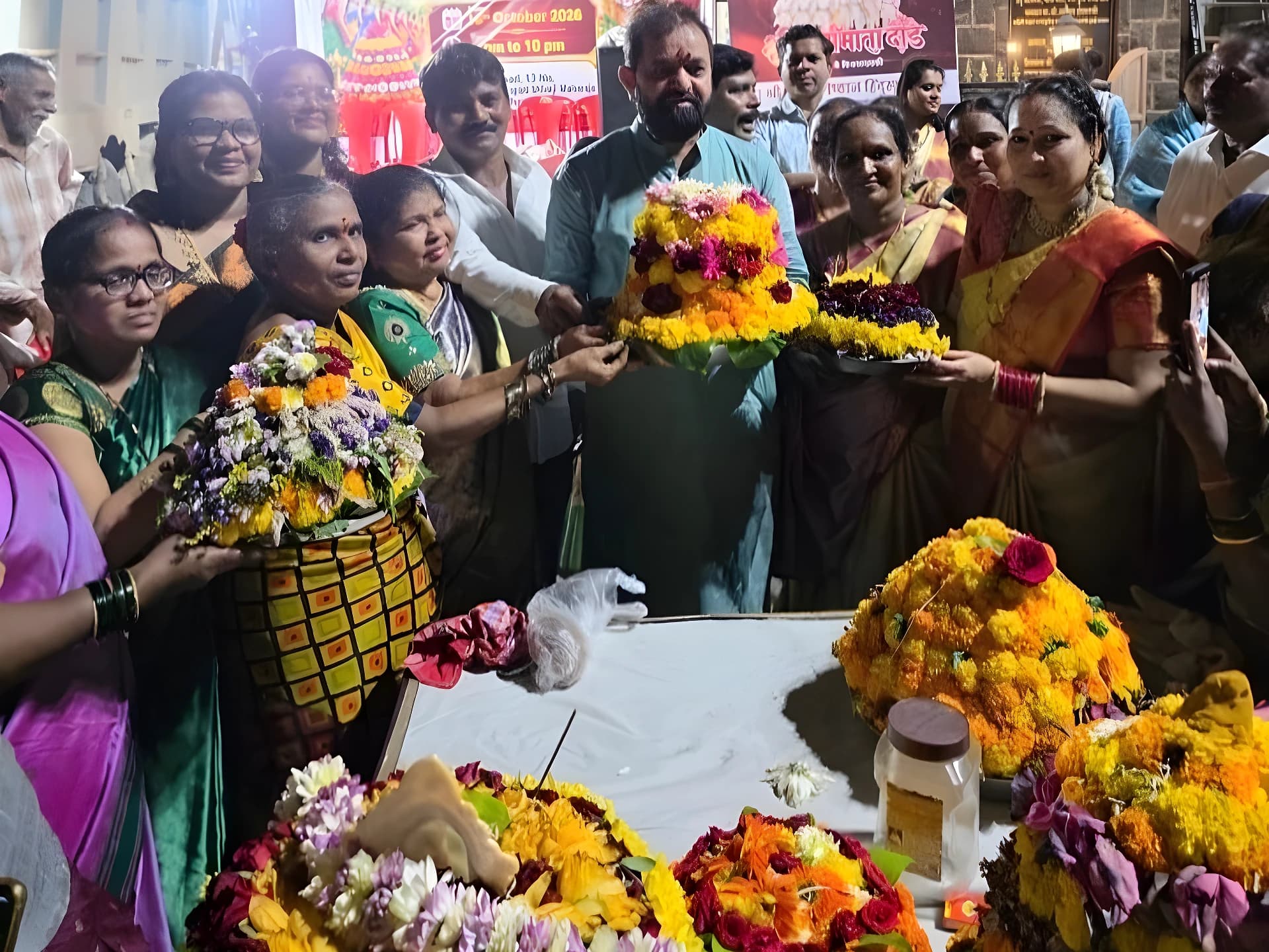 ముంబైలో ఘనంగా బతుకమ్మ వేడుకలు