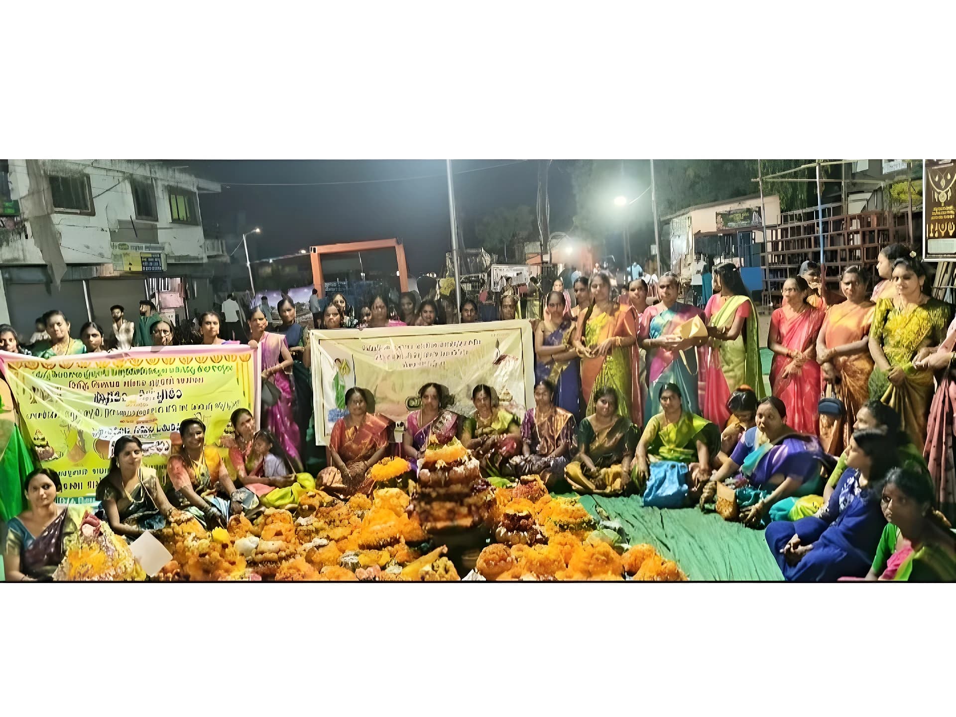 సూరత్లో బతుకమ్మ సందడి!