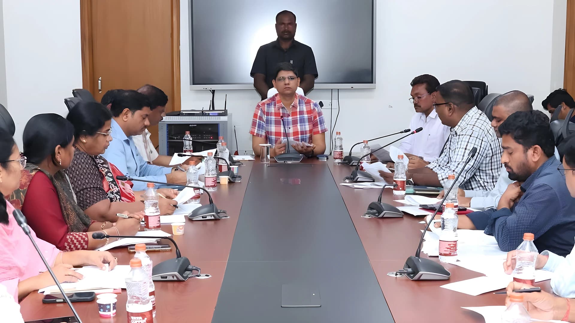అక్టోబర్కు ముందే సిద్ధం కావాలి.. కలెక్టర్ బిగ్ డెసిషన్