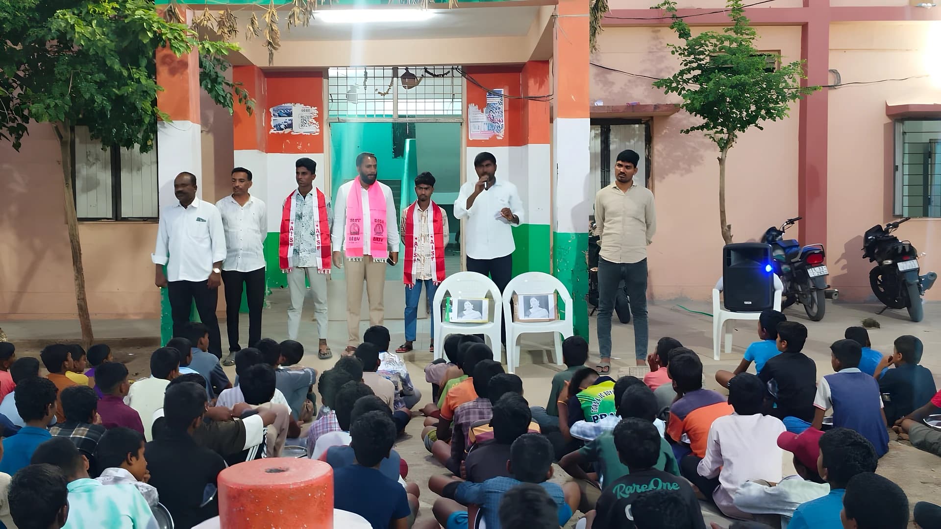 రూపారెడ్డి హత్యపై తీవ్ర ఆగ్రహం.. విద్యార్థి సంఘాల నివాళి